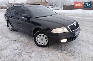 Универсал Skoda Octavia 2008 в Путивле