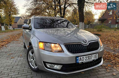 Універсал Skoda Octavia 2015 в Солотвині
