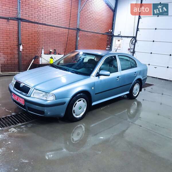 Лифтбек Skoda Octavia 2003 в Хмельницком