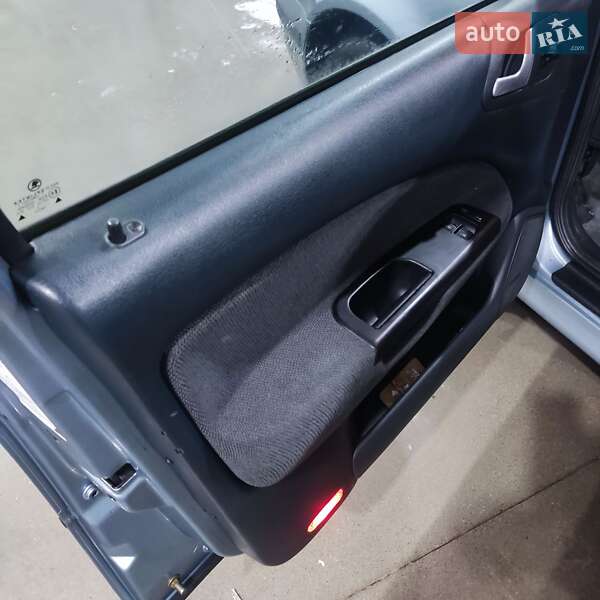 Лифтбек Skoda Octavia 2003 в Хмельницком