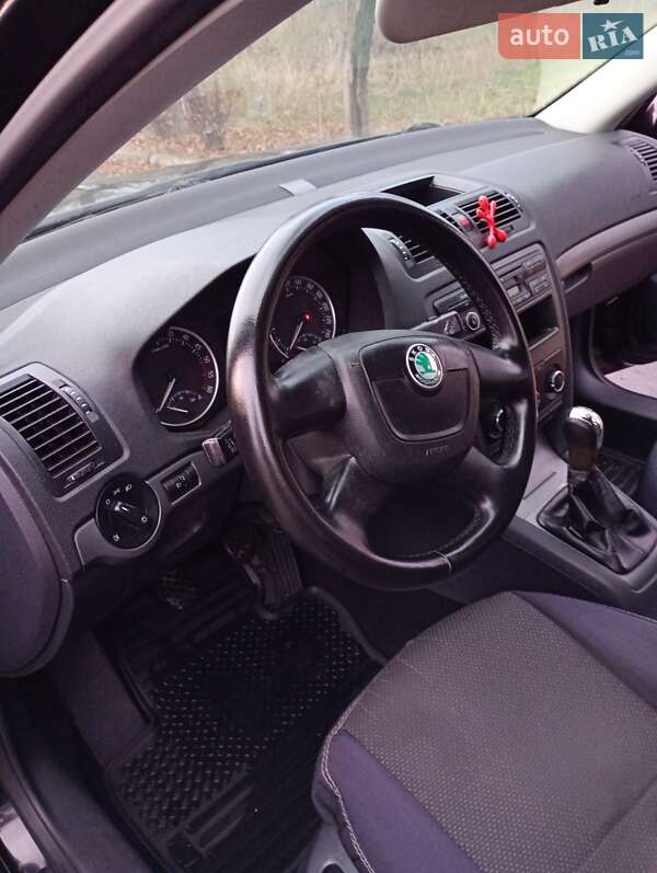 Универсал Skoda Octavia 2012 в Каменке