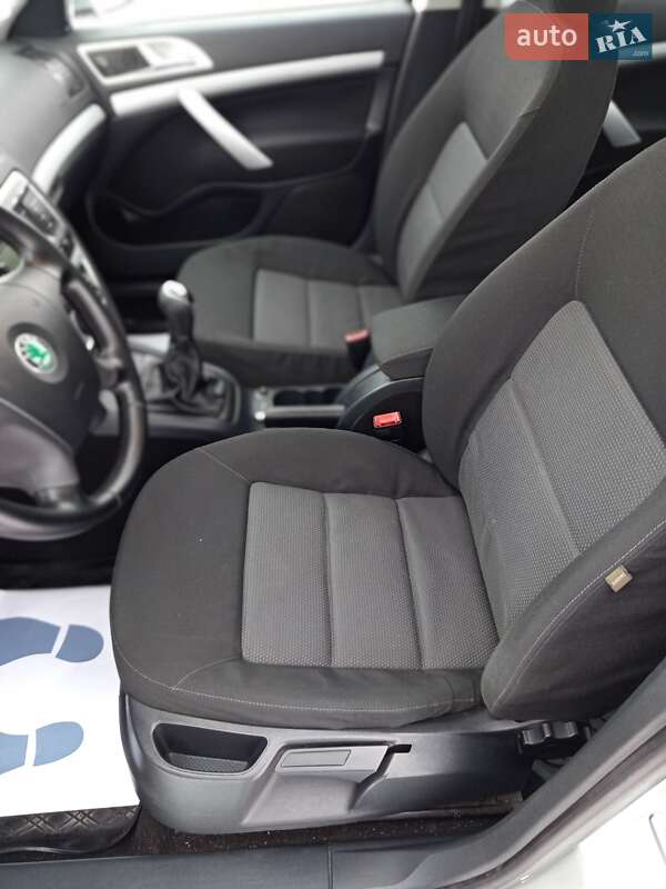 Лифтбек Skoda Octavia 2006 в Дрогобыче