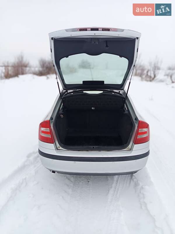 Лифтбек Skoda Octavia 2006 в Дрогобыче