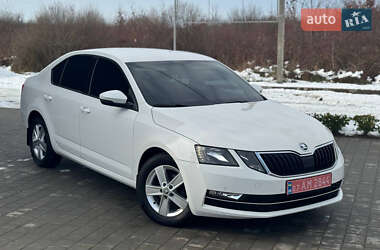 Лифтбек Skoda Octavia 2019 в Виноградове