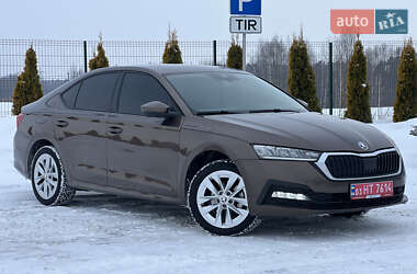 Лифтбек Skoda Octavia 2020 в Луцке