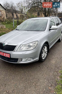 Универсал Skoda Octavia 2012 в Ровно