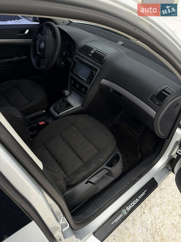 Универсал Skoda Octavia 2010 в Березному