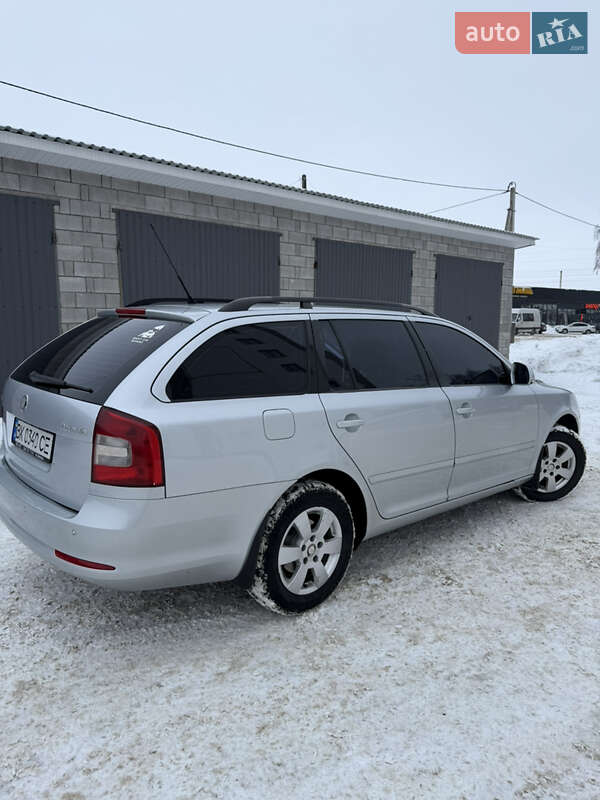 Универсал Skoda Octavia 2010 в Березному