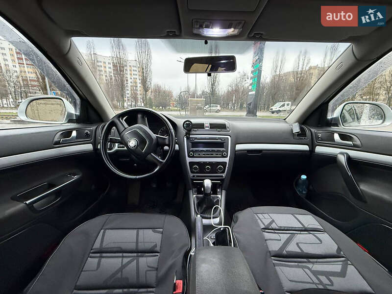 Универсал Skoda Octavia 2009 в Киеве фото 9 Универсал Skoda Octavia 2009 в Киеве