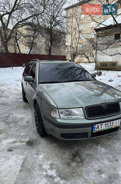 Универсал Skoda Octavia 2002 в Надворной