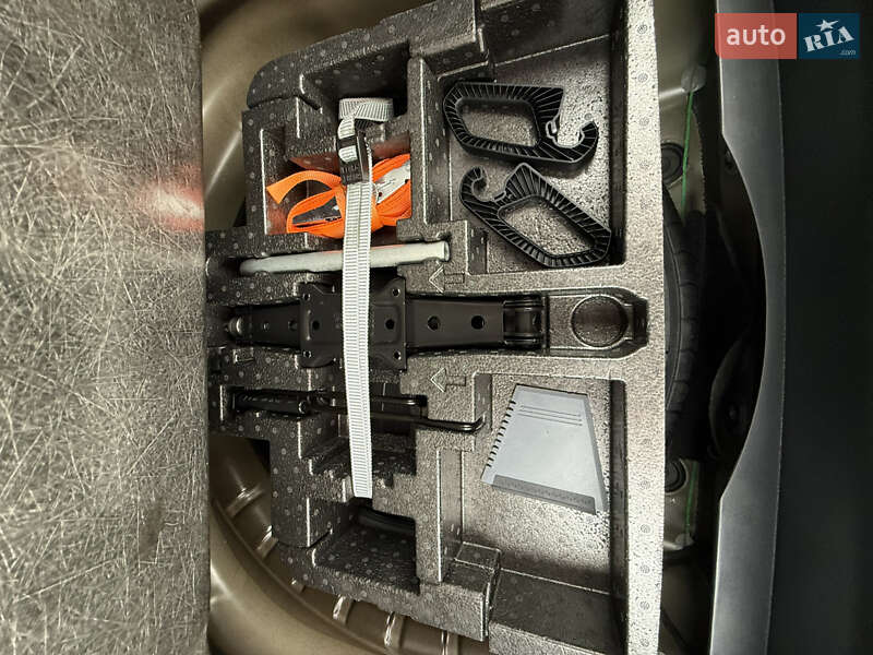 Универсал Skoda Octavia 2022 в Луцке фото 87 Универсал Skoda Octavia 2022 в Луцке