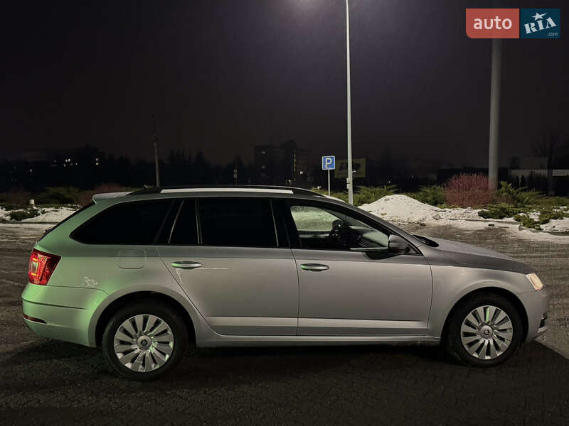 Універсал Skoda Octavia 2017 в Черкасах