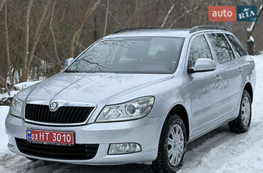 Універсал Skoda Octavia 2010 в Старокостянтинові