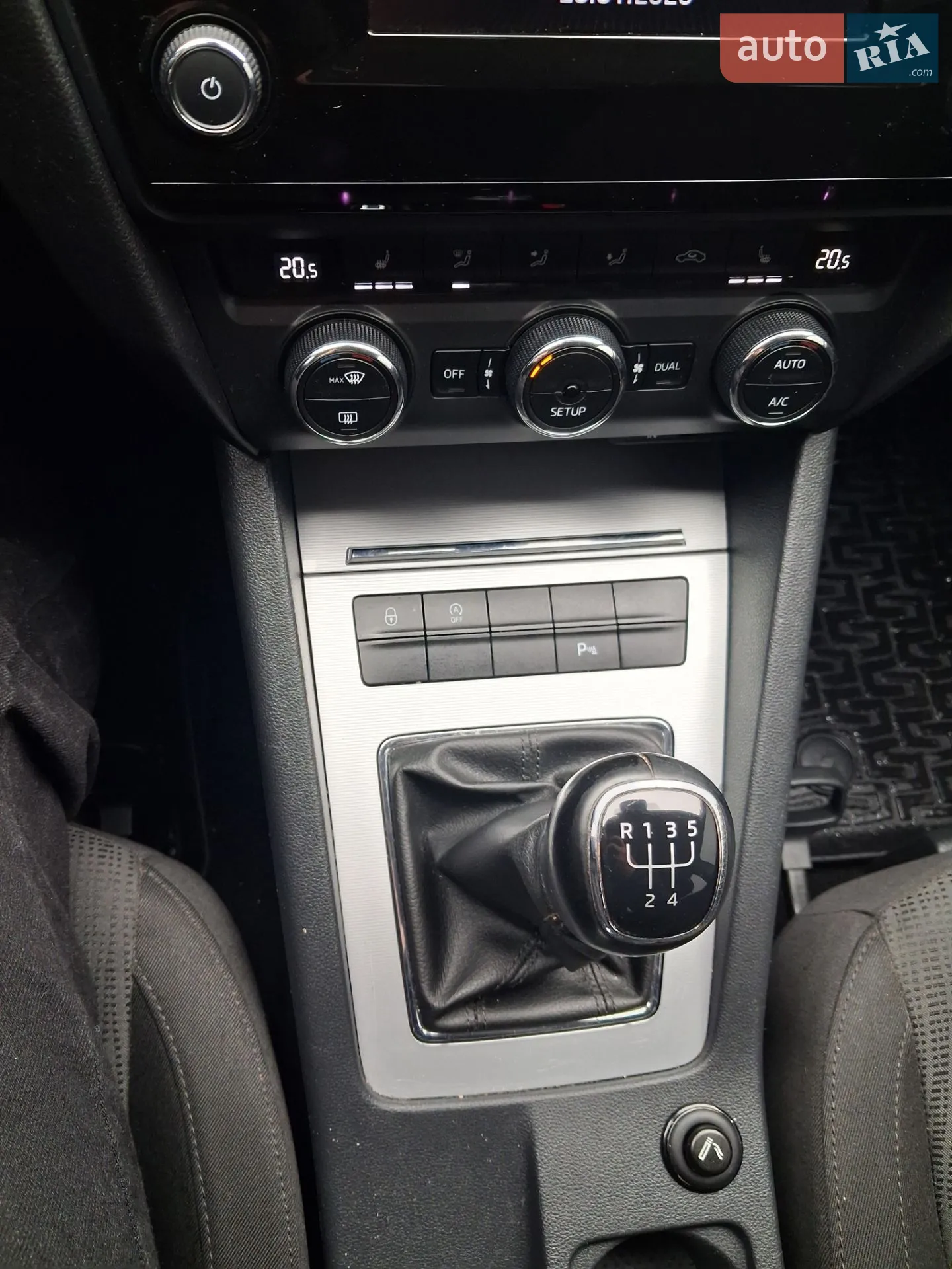 2013 Skoda Octavia - мініатюра 47
