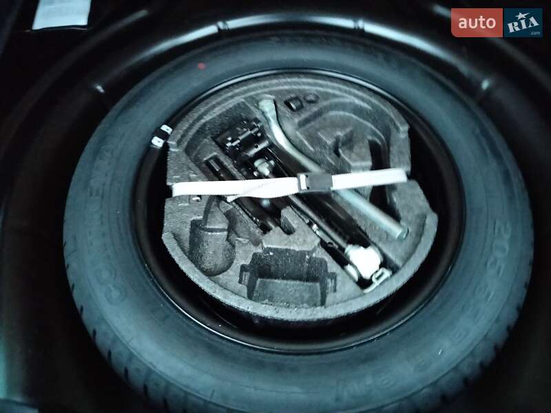 Универсал Skoda Octavia 2013 в Ивано-Франковске