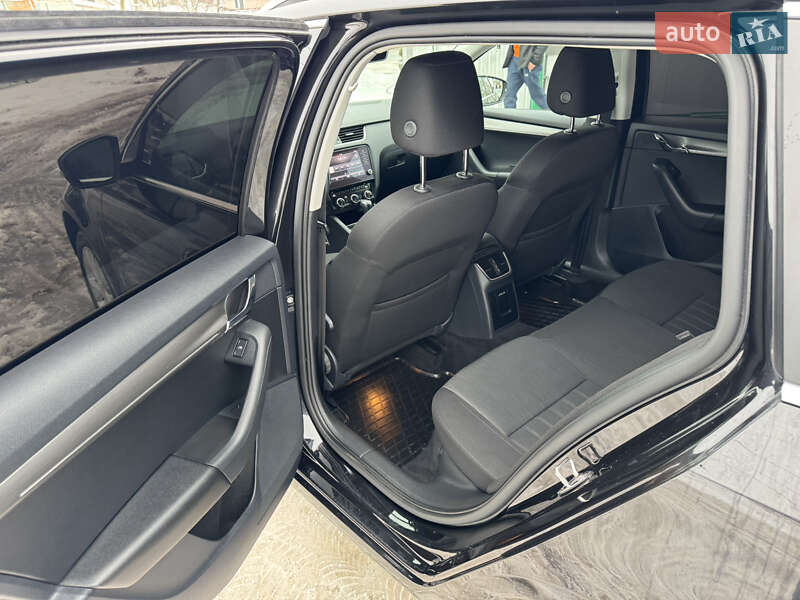 Универсал Skoda Octavia 2019 в Бережанах