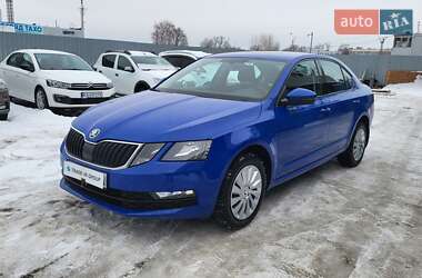 Лифтбек Skoda Octavia 2019 в Киеве
