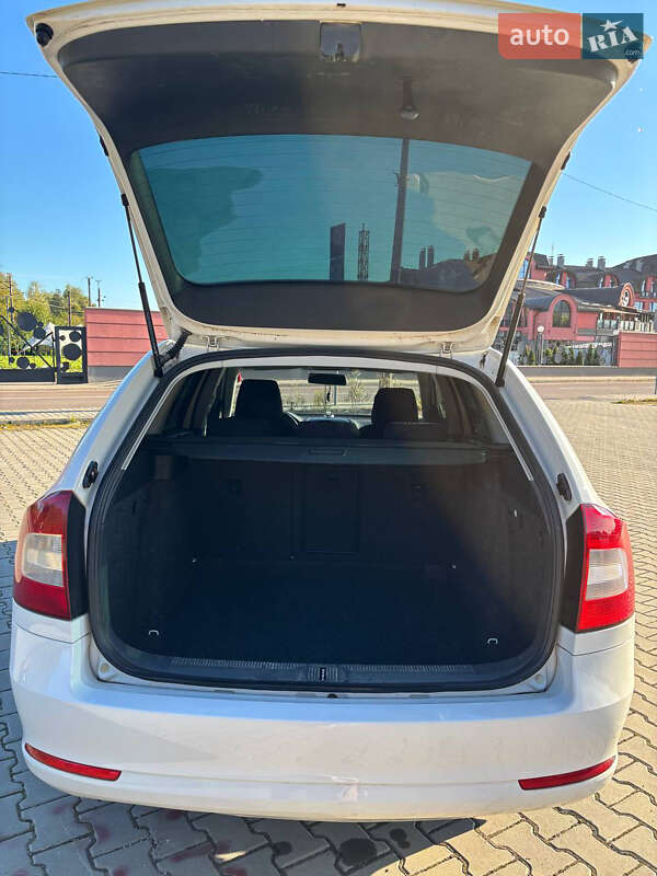 Универсал Skoda Octavia 2011 в Дрогобыче
