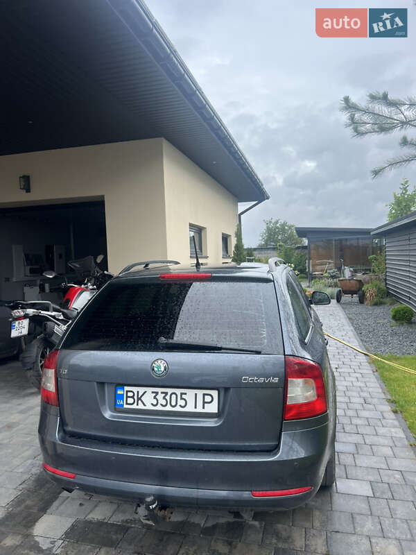 Универсал Skoda Octavia 2011 в Ровно