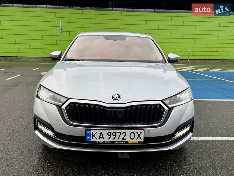 Лифтбек Skoda Octavia 2022 в Киеве
