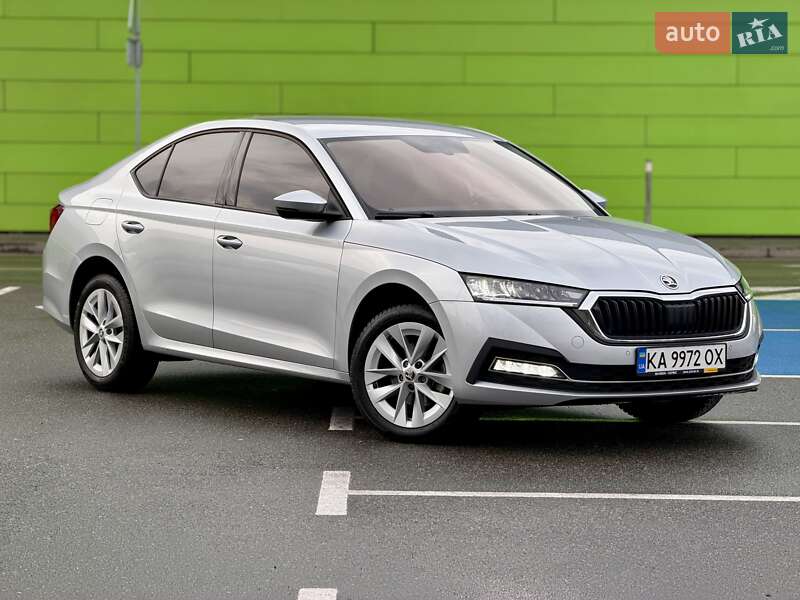 Лифтбек Skoda Octavia 2022 в Киеве
