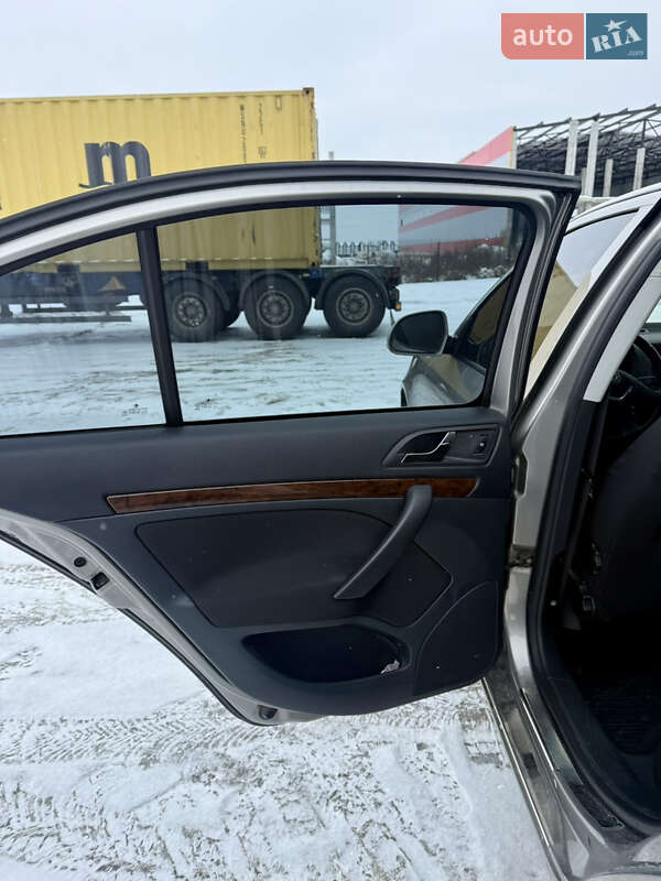 Лифтбек Skoda Octavia 2012 в Киеве