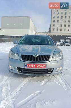 Универсал Skoda Octavia 2010 в Золотоноше