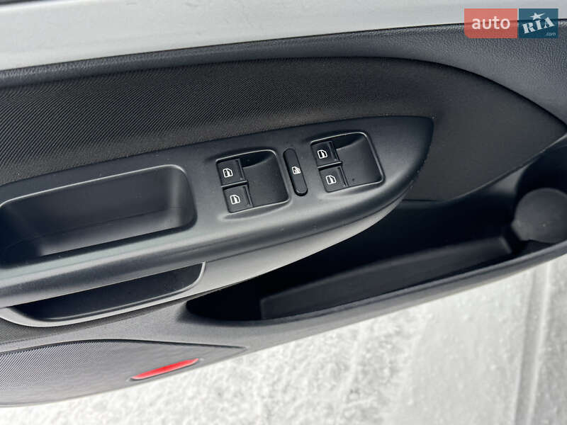 Универсал Skoda Octavia 2012 в Полтаве