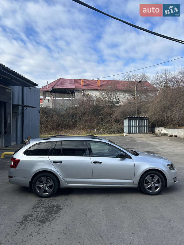 Универсал Skoda Octavia 2014 в Ужгороде