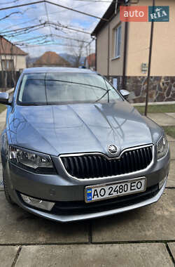 Лифтбек Skoda Octavia 2013 в Иршаве