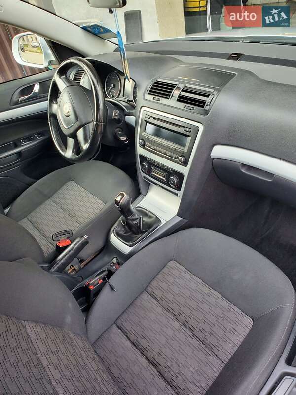 Универсал Skoda Octavia 2011 в Ратным