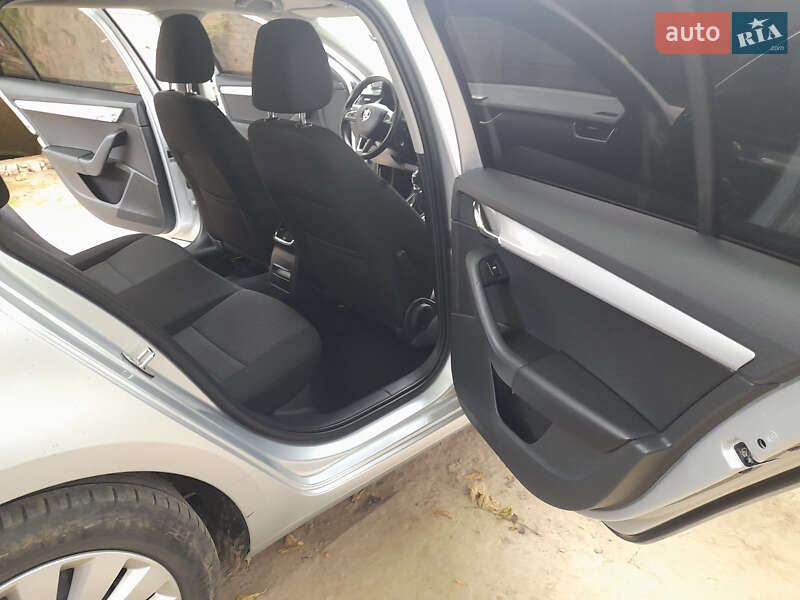 Универсал Skoda Octavia 2016 в Луцке фото 33 Универсал Skoda Octavia 2016 в Луцке