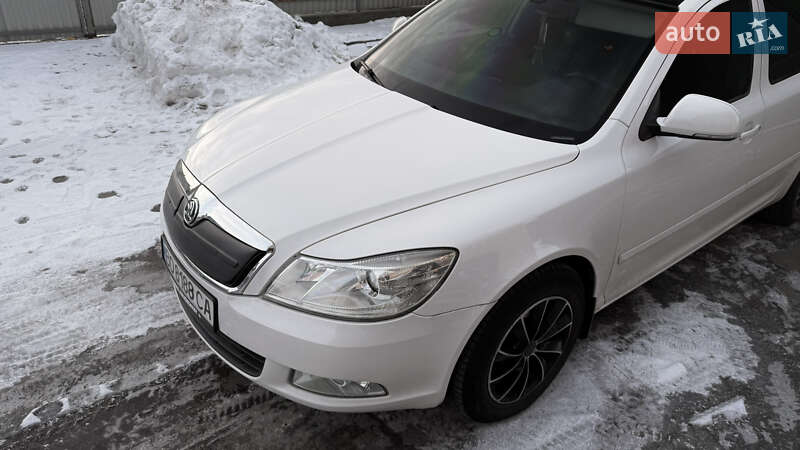 Лифтбек Skoda Octavia 2010 в Залещиках