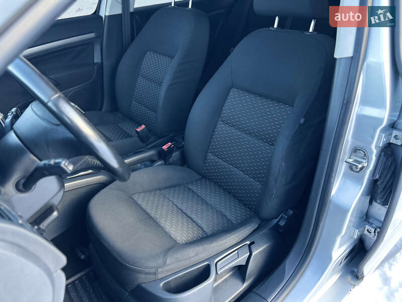 Лифтбек Skoda Octavia 2011 в Черкассах