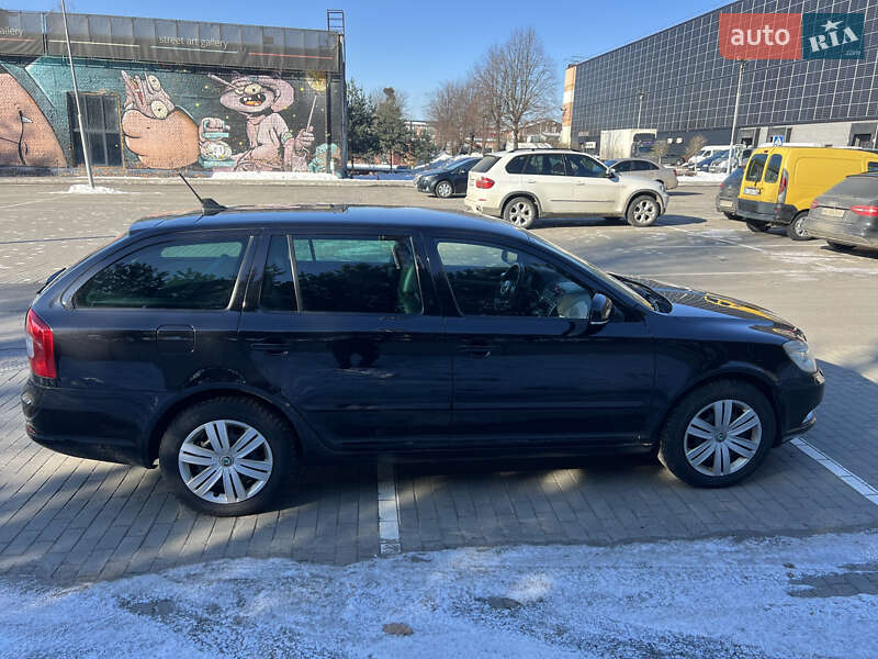 Универсал Skoda Octavia 2011 в Луцке