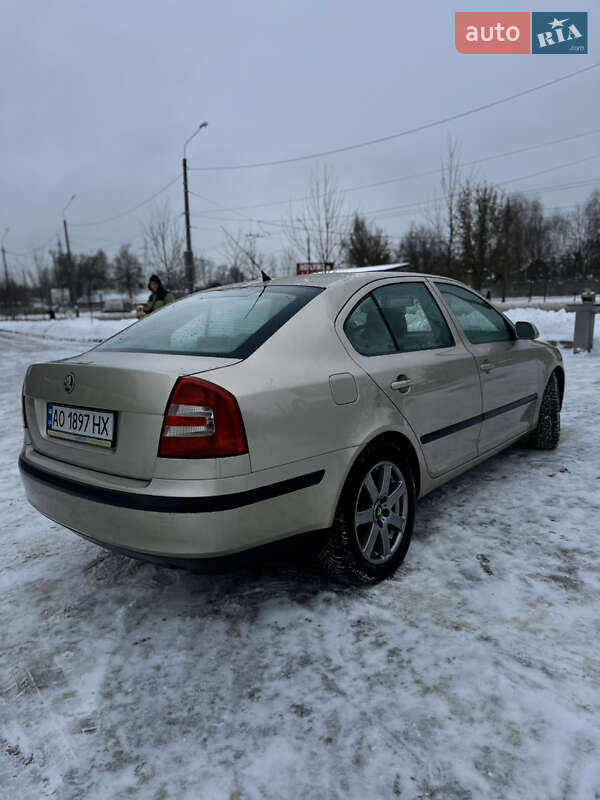 Лифтбек Skoda Octavia 2005 в Чернигове