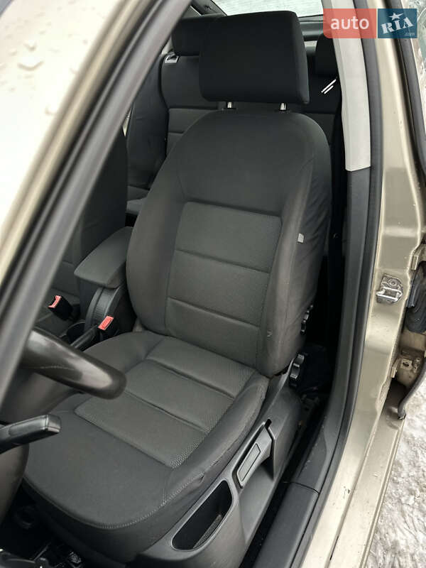 Лифтбек Skoda Octavia 2005 в Чернигове