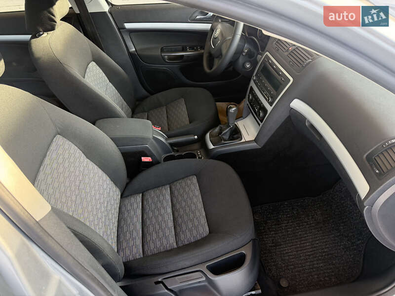 Универсал Skoda Octavia 2009 в Нежине фото 6 Универсал Skoda Octavia 2009 в Нежине