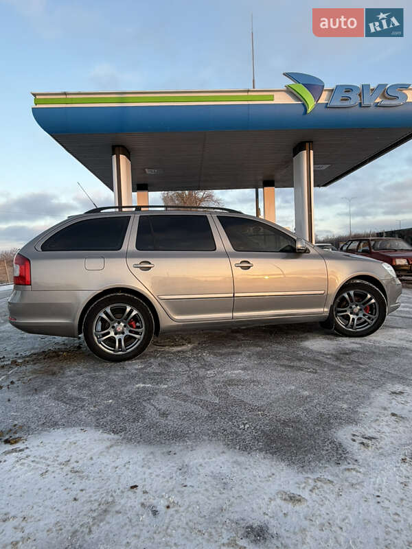 Универсал Skoda Octavia 2009 в Полтаве