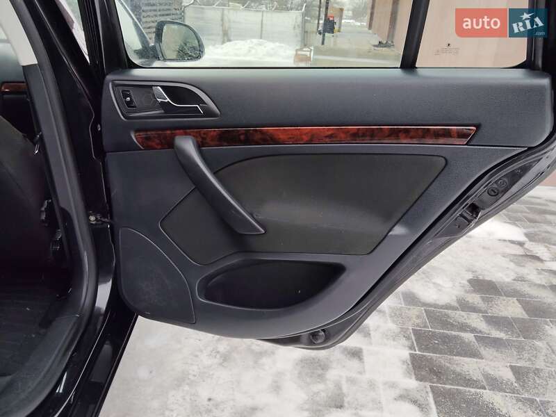 Универсал Skoda Octavia 2012 в Ровно