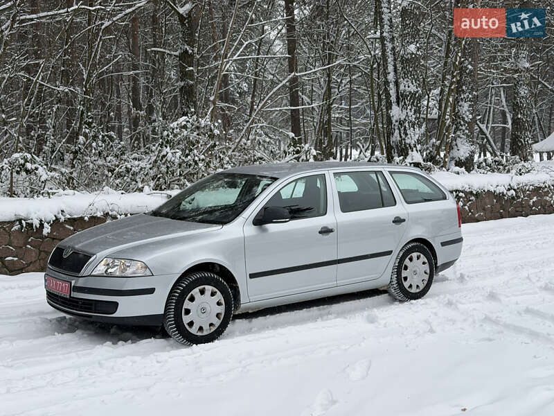 Skoda Octavia 2011 Skoda Octavia 2011