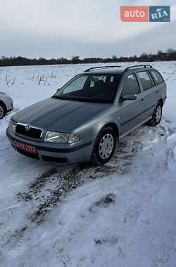 Універсал Skoda Octavia 2004 в Охтирці