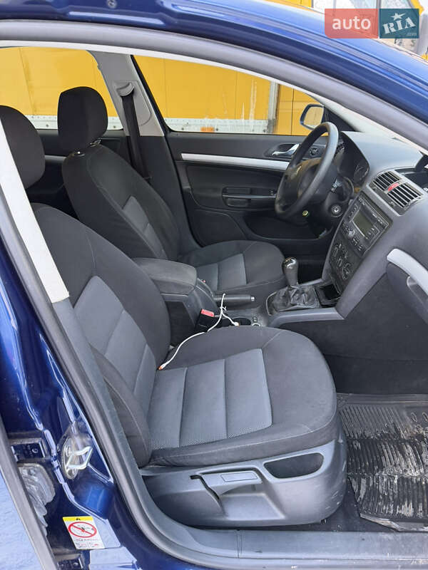 Лифтбек Skoda Octavia 2008 в Умани