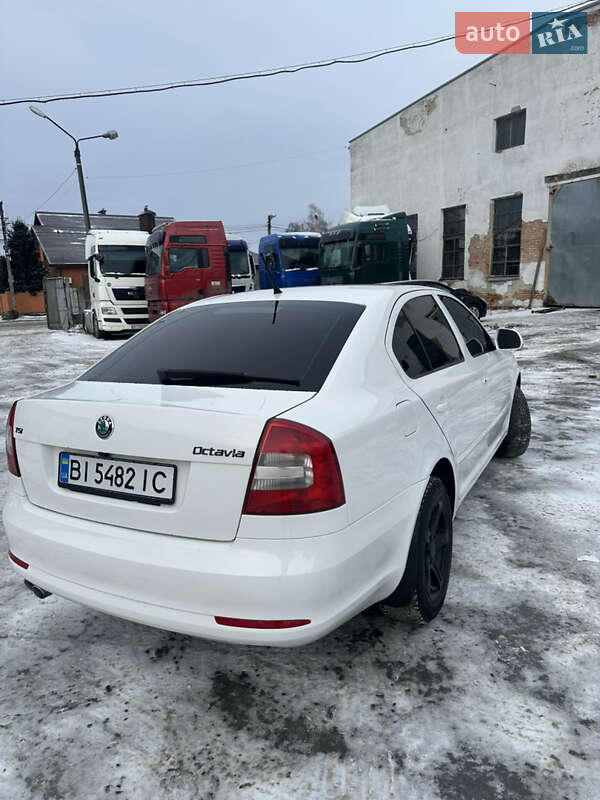 Лифтбек Skoda Octavia 2011 в Полтаве фото 4 Лифтбек Skoda Octavia 2011 в Полтаве