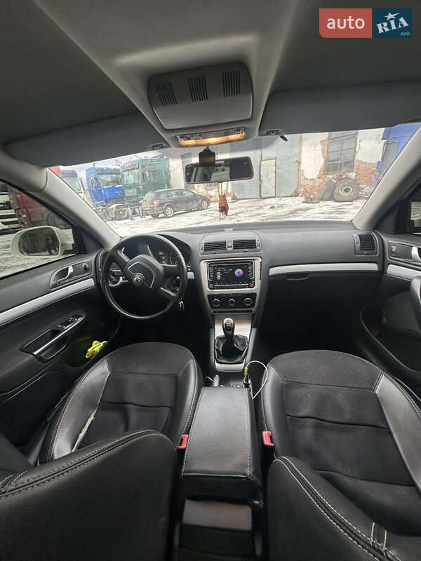 Лифтбек Skoda Octavia 2011 в Полтаве фото 7 Лифтбек Skoda Octavia 2011 в Полтаве