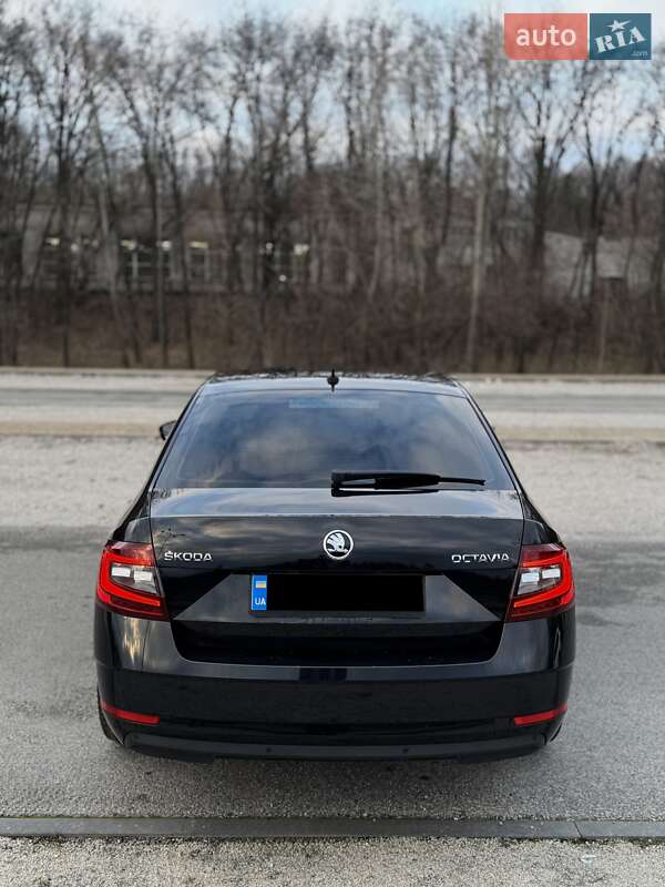 Лифтбек Skoda Octavia 2018 в Запорожье