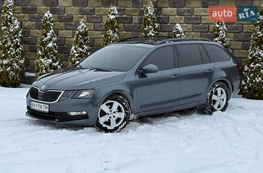 Универсал Skoda Octavia 2018 в Сарнах