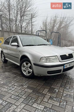 Лифтбек Skoda Octavia 2003 в Днепре
