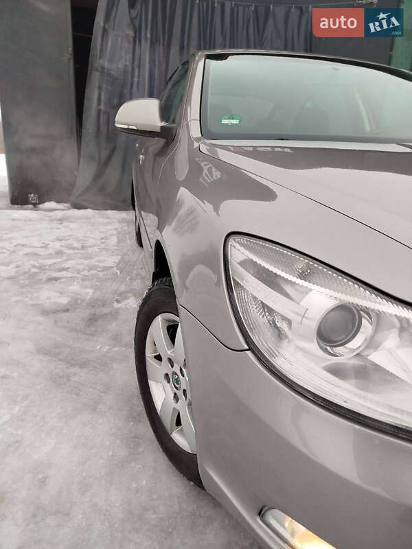 Лифтбек Skoda Octavia 2009 в Стрые фото 5 Лифтбек Skoda Octavia 2009 в Стрые