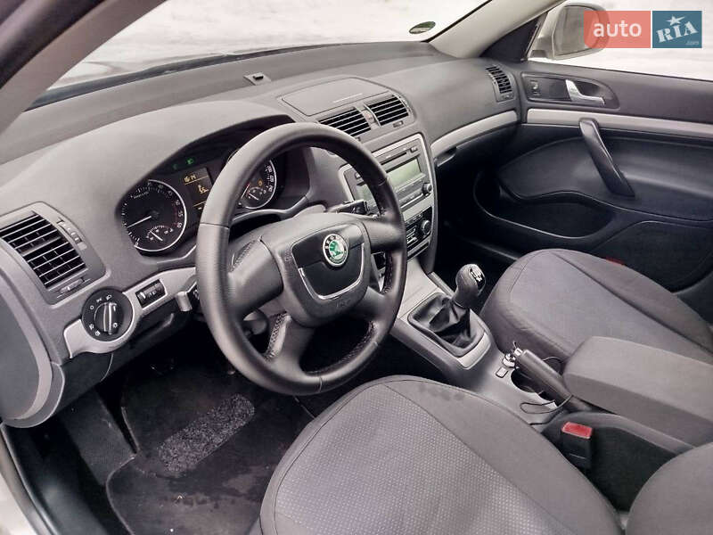 Лифтбек Skoda Octavia 2009 в Стрые фото 16 Лифтбек Skoda Octavia 2009 в Стрые